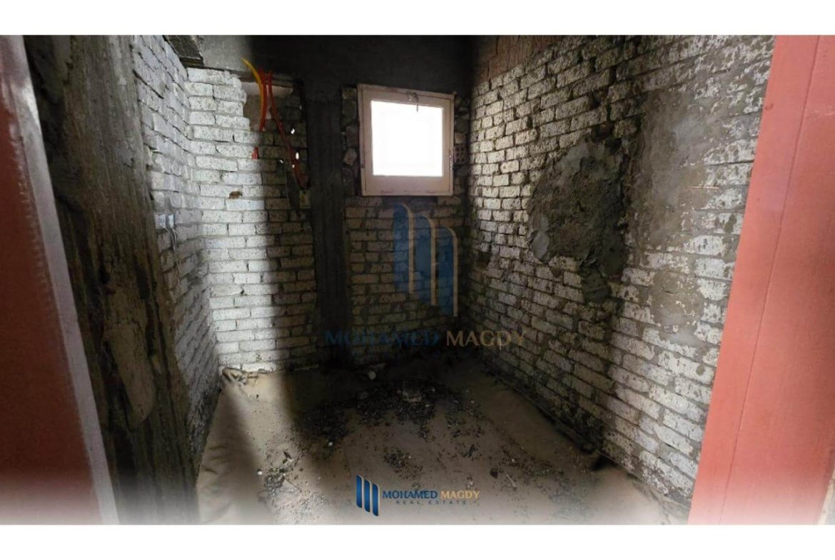 شقة للبيع, 6 أكتوبر, واحة النصر, 239م, فيو مفتوح, واحة المهندسين, نصف تشطيب, خالصة الأقساط